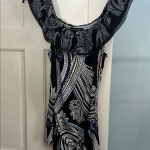 White House Black Market Black and Blue top with ruffle Medium